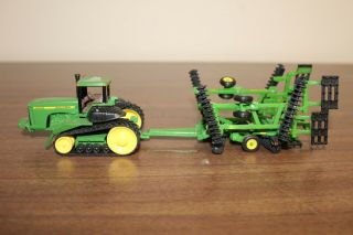 1/64 John Deere 9300t Tractor 2000 Farm Show Edition With 637 Wing Disk By Ertl