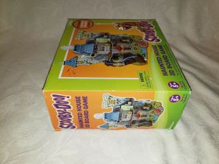 SCOOBY - DOO Haunted House 3D Board Game - 2007 Pressman WB 4
