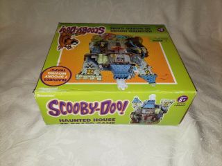 SCOOBY - DOO Haunted House 3D Board Game - 2007 Pressman WB 5