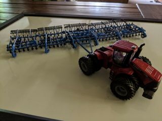 1/64 Case Tractor And Big Implement