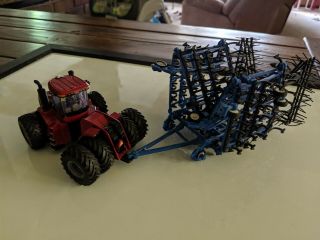 1/64 Case tractor and big implement 3