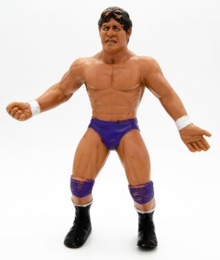 Tito Santana 1986 Ljn Wwf Wrestling Superstars Figures Series 3 (purple Trunks)