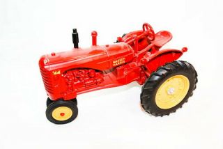 VINTAGE 1/16 MASSEY HARRIS 44 RED TOY FARM TRACTOR 3