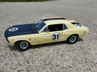 1:18 Greenlight 1967 Ford Mustang 31 Jerry Titus Racing Tribute in Yellow w/Box 2
