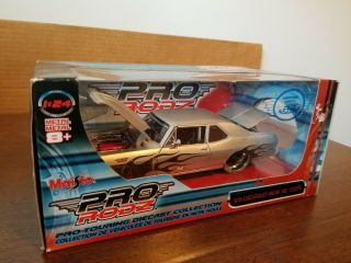 Maisto 1970 Chevy Nova Ss Coupe & 1967 Ford Mustang Gt Pro Rodz 1:24 Scale