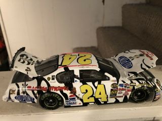 Action 1/24 Jeff Gordon 24 Dupont Racing Stripes 2004 Limited Diecast