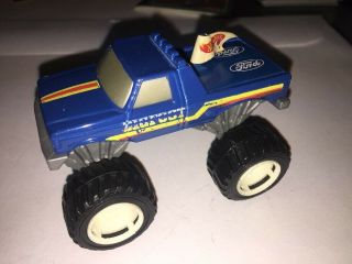 1991 Mattel Hot Wheels Fat Tracks Bigfoot Champions Monster Truck
