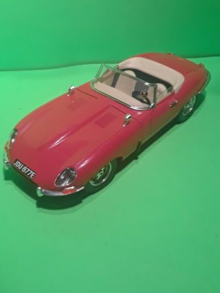 Bburago 1961 Jaguar 
