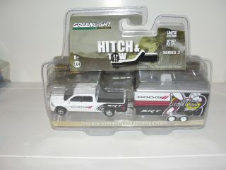 Greenlight Hitch & Tow 2014 Dodge Ram 1500 Sport And Enclosed Car Hauler