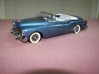 Danbury 1:24 1953 Buick Skylark Convertible Metallic Blue W/coa