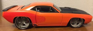 1:24 Hot Wheels 1971 Orange Plymouth Barracuda Muscle Car 2006 Diecast Cuda 1/24