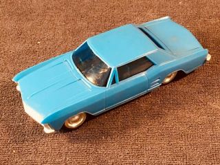 Vintage 1963 - 64 Buick Riviera 1:32 Scale Plastic Model By Lucky Toy,  Hong Kong