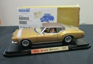 1971 Fairfield Road Signature Buick Riviera Gs Gold 1:18 Scale