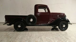Sunnyside 1/24 Scale 1947 Ford Pick Up Truck Diecast Car