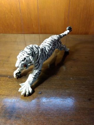 Vanishing Wild White Siberian Tiger By Safari Ltd.  12 " Action Figure