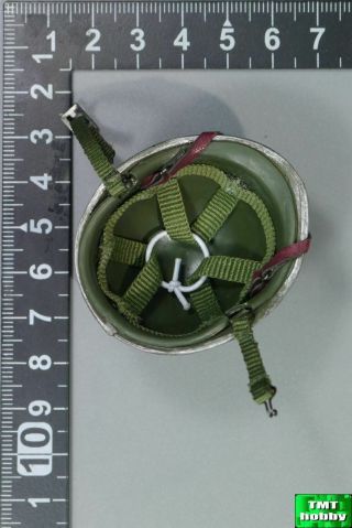 1:6 Scale DID A80123 WWII US Combat Medic Dixon - M1 Metal Helmet 3