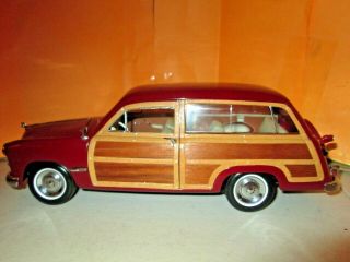 Motor City Classics 1949 Ford Woody Wagon 1:18 Diecast No Box