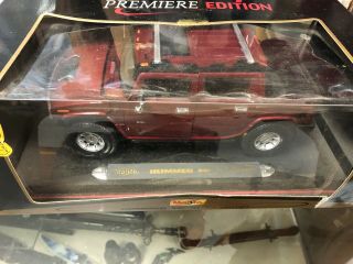 Maisto Hummer Diecast Concept Car.  1:18 Scale.  Red