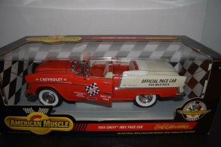 American Muscle 1:18 1955 Chevy Indy Pace Car Ertl Collectibles
