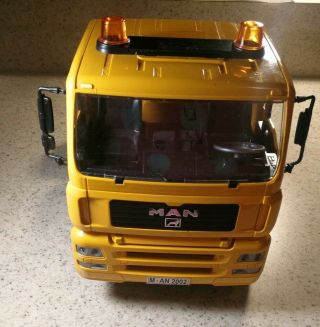 Bruder Man Tga 41.  440 Construction Yellow Toy Truck Tow