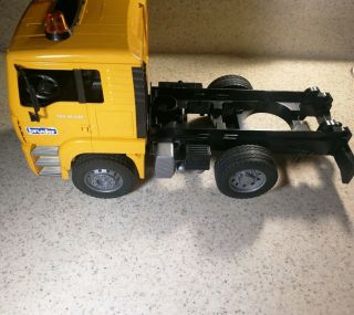 Bruder Man TGA 41.  440 Construction Yellow Toy Truck Tow 4