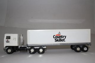 ERTL DIECAST KENWORTH COUNTRY SKILLET TRACTOR TRAILER SEMI TRUCK,  BOXED 3