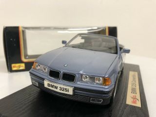 1993 BMW 325i Convertible Maisto 1:18 3