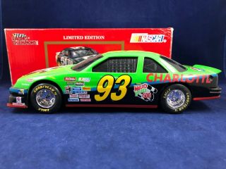 1992 Racing Champions Limited Edition 1/24 Die Cast Bank 93 Mello Yellow 00439