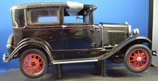 Motor City Classics 1931 Ford Model A Coupe 1/18 Scale Die Cast Car 44009