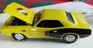 1971 Plymouth Barracuda 1/25 Yellow/green Shaker Hood Great Cond.