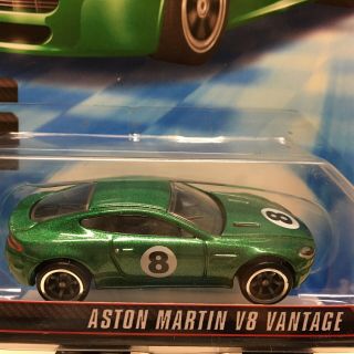 Hot Wheels Speed Machines 2009 Series - Aston Martin V8 Vantage - Green