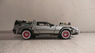 Welly 1/24 Scale Back To The Future Iii Die Cast Car