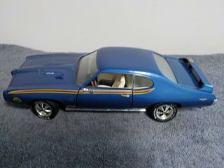 Ertl 1:18 Scale American Muscle 1969 Pontiac Gto Judge Diecast Car