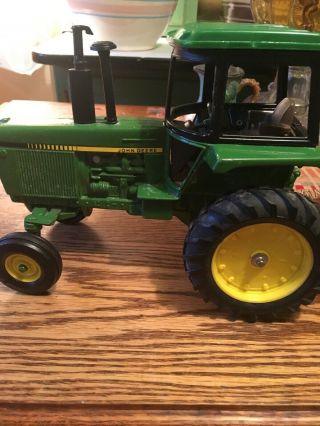 Die - Cast Metal John Deere Tractor With Dual Stacks ERTL And Hitch 2