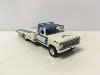 1969 69 Ford F - 350 Ramp Truck Collectible 1/64 Scale Diecast Diorama Model