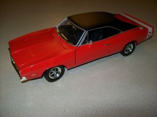Hot Wheels 1/18 Scale 1969 Dodge Charger R/t Red