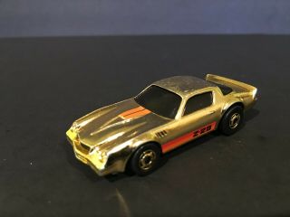 Hot Wheels Gho Gold Hot Ones 1982 Chevy Camaro Z - 28 Gold Plated B1