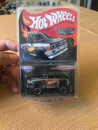 Hot Wheels 2017 Wal - Mart Mail - In Zamac 1987 Toyota Pickup W/red Line Real Riders