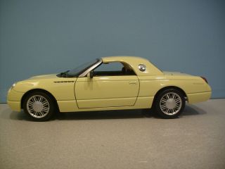 Rare Collectible 1:18 Scale Yellow Ford Thunderbird Show Car Die - Cast By Maisto