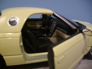 Rare Collectible 1:18 Scale Yellow Ford Thunderbird Show Car Die - cast By Maisto 5