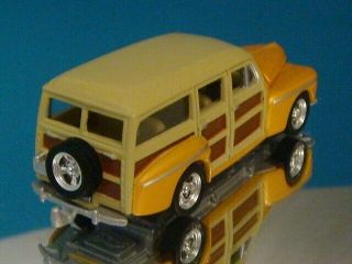 Vintage 1948 48 Ford V - 8 Golden Maple Woody Wagon 1/64 Scale Limited Edition A