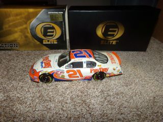 1/24 Kevin Harvick 21 Payday 2003 Elite Action Nascar Diecast