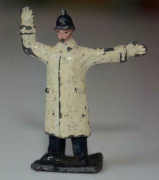 Dinky Toys - Policeman On Traffic / Point Duty - White Coat