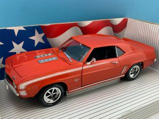 1:18 Ertl American Muscle 1969 Chevrolet Camaro Ss396 In Orange 7456 Read