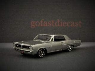 1964 Pontiac Grand Prix 1/64 Scale Limited Edition Collectible Diorama Model