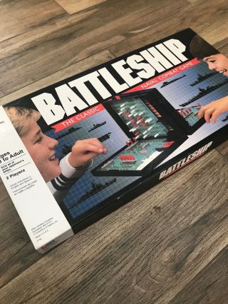 VINTAGE 1990 BATTLESHIP GAME - 100 COMPLETE - 2