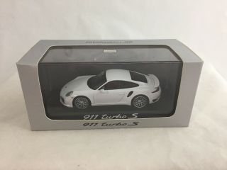 1/43 Minichamps Porsche 911 Turbo S,  White Wap 020 890 0e
