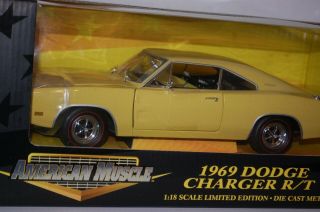 American Muscle 1969 Dodge Charger R/t Yellow Pn 32258 1/18 Jn