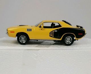 Matchbox 1971 Plymouth Barracuda Cuda Yellow 1:43 Diecast Car Ymc02