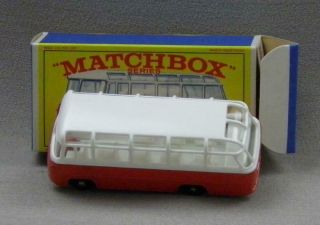 1965 Lesney Matchbox 68 - B v.  2 Mercedes Benz Coach - E3 Box 5